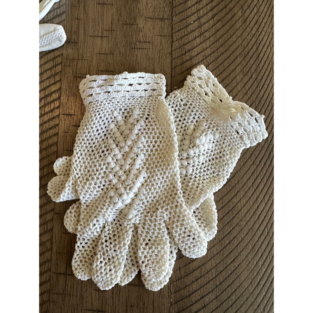 Vintage 1950s/60s Evening Set: Silver Metallic Clutch&2 Pairs White Dress Gloves